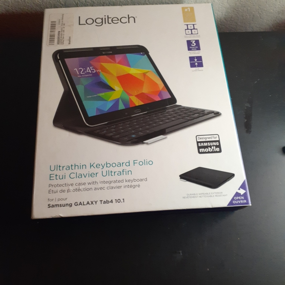 NEW IN BOX Logitech Ultrathin Keyboard Folio for Samsung Galaxy Tablet